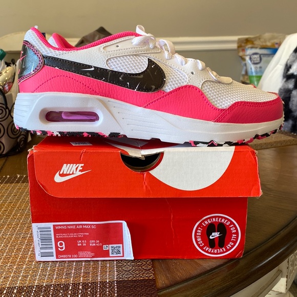 Nike Shoes - ⭐️brand new with box Nike air max sc womens 9 pink, black,white, grey
